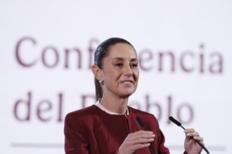 Presidenta de México amenaza con demandar a Google por cambio de nombre del Golfo