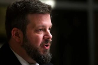 Kaiser lidera preferencias presidenciales en Chile según encuestas recientes