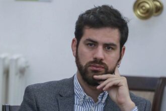 Urge suspender sueldos de parlamentarios desaforados: diputado Diego Ibáñez