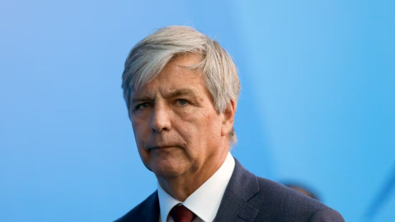 Harold Mayne Nicholls evalúa candidatura presidencial en Chile para llenar vacío político Harold Mayne Nicholls evalúa candidatura presidencial en Chile para llenar vacío político