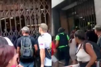 Brutal agresión a funcionarios municipales desata polémica en Santiago