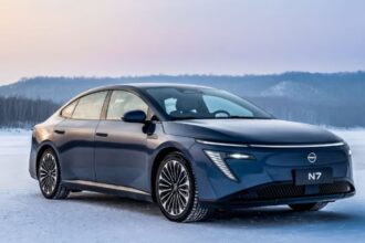 Nissan lidera la integración de la IA DeepSeek en vehículos eléctricos