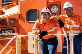 Oportunidades laborales en BHP: ¡Postula ahora a los diversos cargos disponibles en Santiago y Antofagasta!