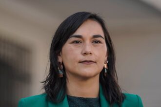 Ex ministra denuncia videos falsos promocionando medicamentos con inteligencia artificial