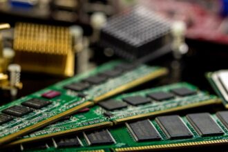 Descubren método ecológico para extraer oro de desechos electrónicos