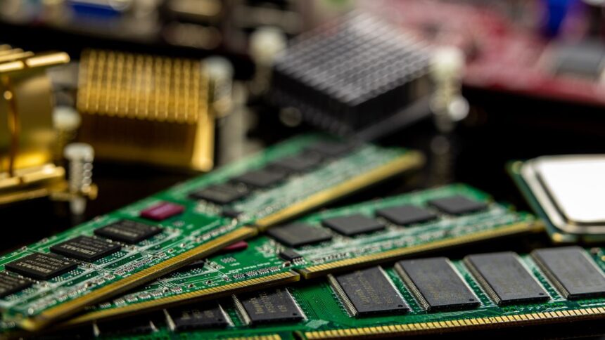 Descubren método ecológico para extraer oro de desechos electrónicos