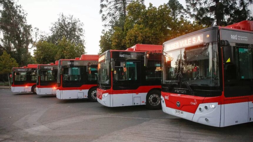 Expansión del Transporte Eléctrico en Santiago: 1.257 buses para 2025