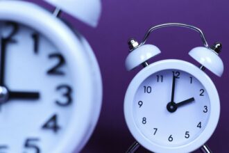 Chile se prepara para el cambio de horario de invierno: detalles importantes