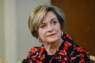 Evelyn Matthei propone drástica reducción de gastos en Chile