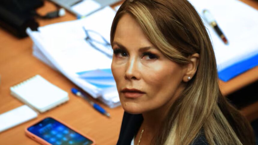 Revisión de medidas cautelares de Cathy Barriga en prisión preventiva