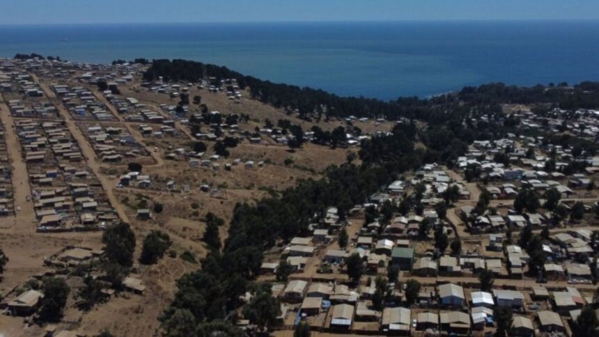 Desalojo de megatoma en San Antonio comienza el 27 de febrero