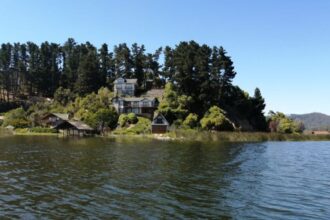 Conflicto en Playa La Rampla: Mesa de trabajo busca soluciones