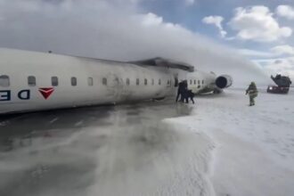 Dramática volcadura de avión de Delta en Toronto genera preocupación mediática