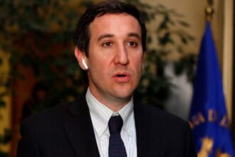 Guillermo Ramírez advierte sobre candidatura de Michelle Bachelet y respalda a Evelyn Matthei