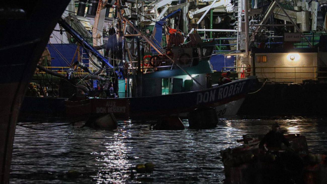 Hallan cuerpo en Talcahuano: posible víctima del naufragio Hallan cuerpo en Talcahuano: posible víctima del naufragio