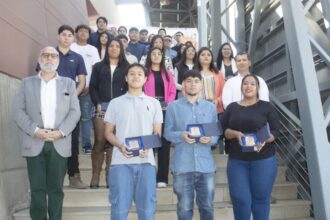 Grupo Minero Carola-Coemin ofrece 20 becas de 1 millón de pesos para estudios en minería