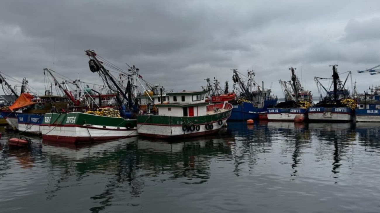 Tragedia en Talcahuano: Dos fallecidos y dos desaparecidos tras naufragio Tragedia en Talcahuano: Dos fallecidos y dos desaparecidos tras naufragio