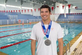 Sebastián González busca completar la Triple Corona de Aguas Abiertas con respaldo de Antofagasta Minerals