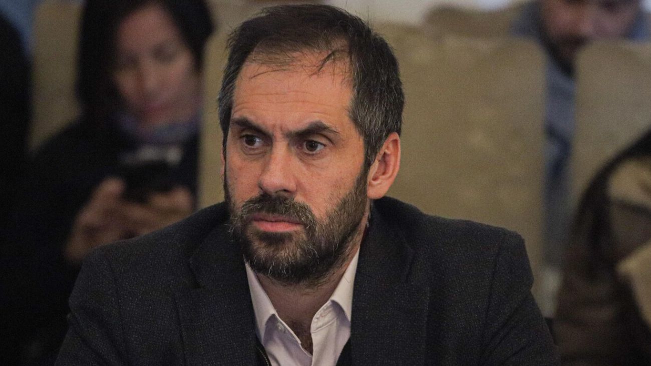 Polémico "Fake News" sobre traspaso de fondos del litio: ministro responde acusaciones Polémico "Fake News" sobre traspaso de fondos del litio: ministro responde acusaciones