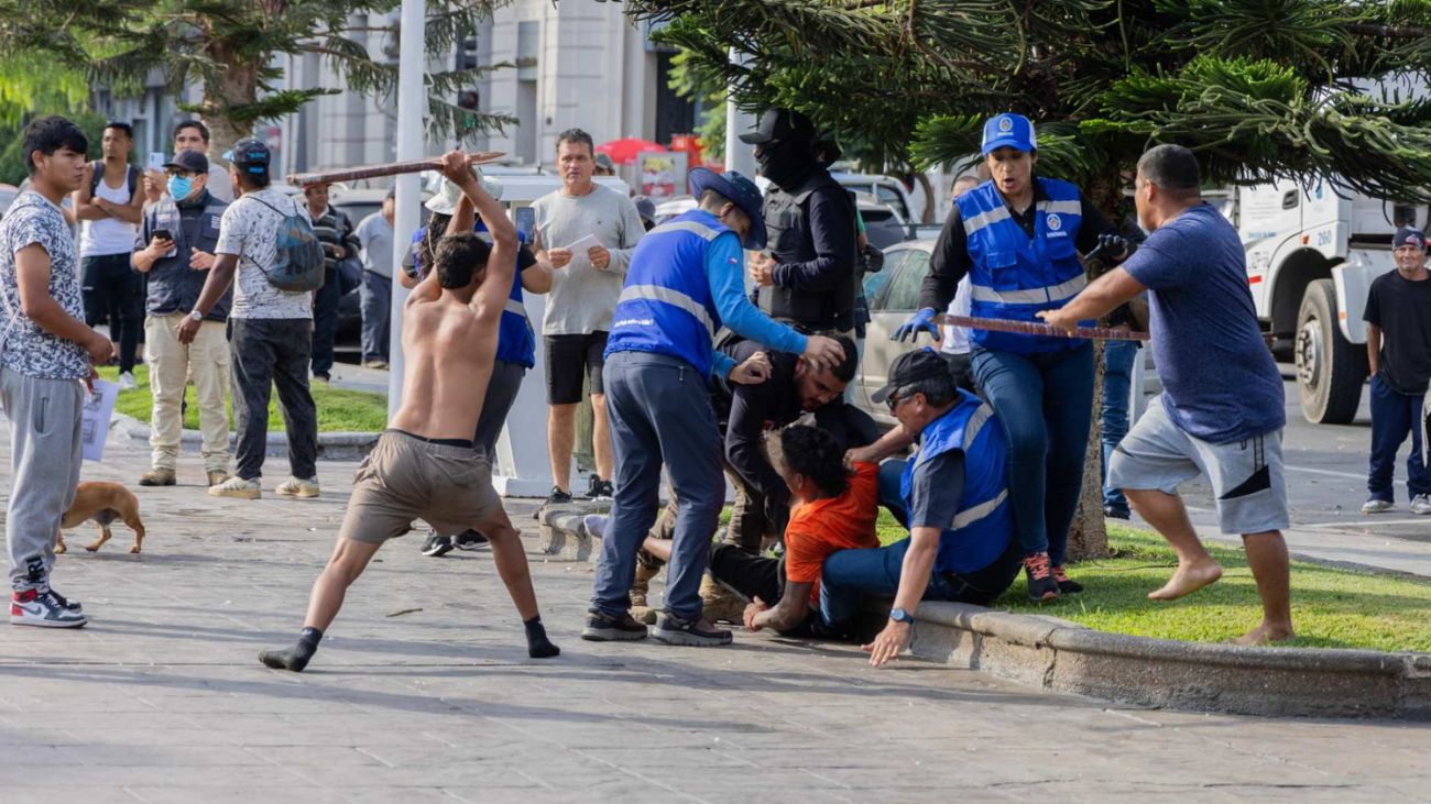 Querella por agresión a funcionarios en Antofagasta durante fiscalización en plaza Querella por agresión a funcionarios en Antofagasta durante fiscalización en plaza