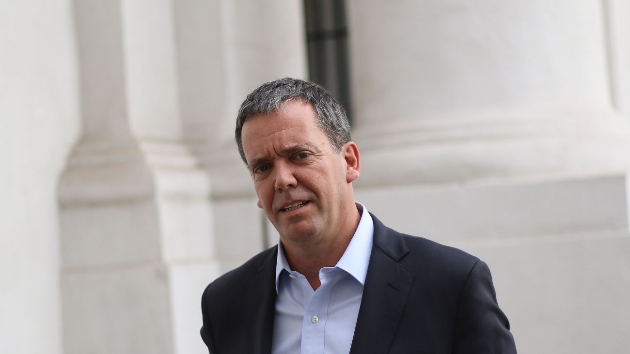 Plan piloto de pistolas taser en violencia intrafamiliar: críticas de Felipe Harboe Plan piloto de pistolas taser en violencia intrafamiliar: críticas de Felipe Harboe