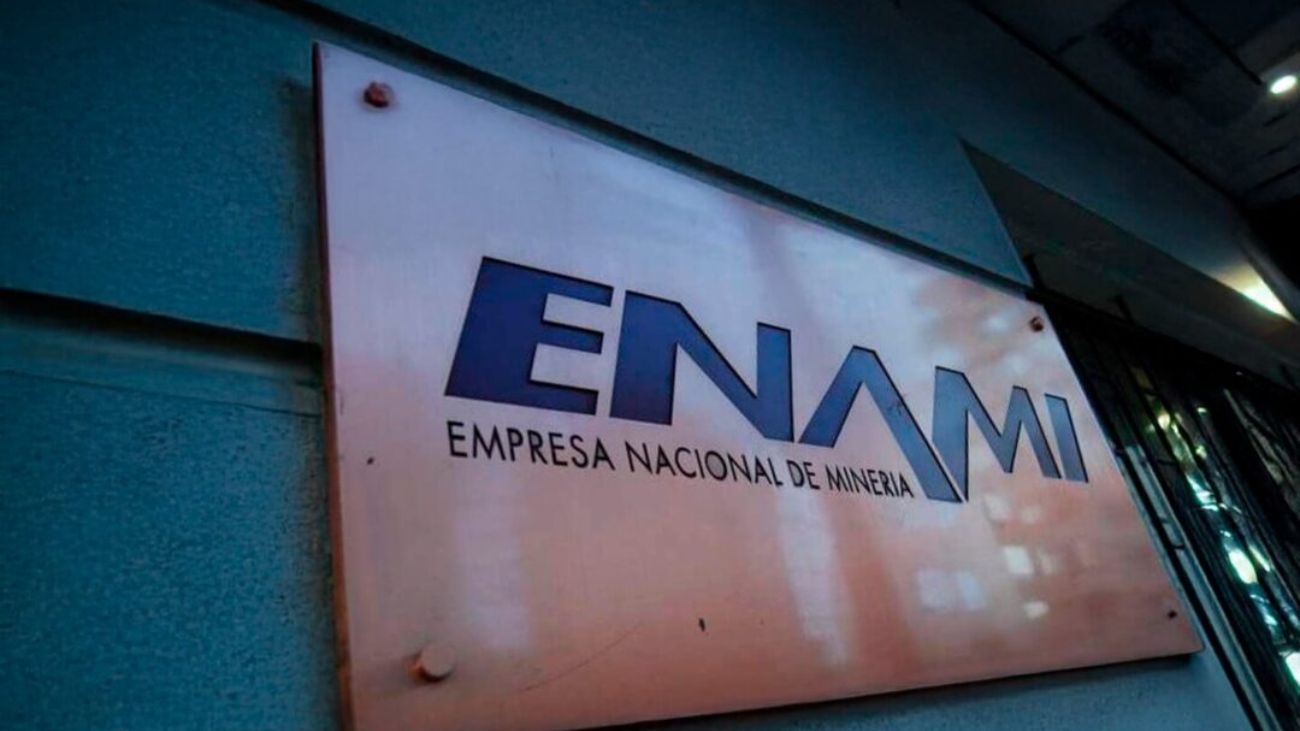 Enami firma créditos por US$ 65 millones para refinanciar deuda a 3 años Enami firma créditos por US$ 65 millones para refinanciar deuda a 3 años