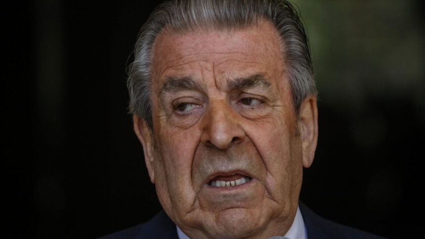 Posible candidatura presidencial de Eduardo Frei Ruiz-Tagle gana respaldo político