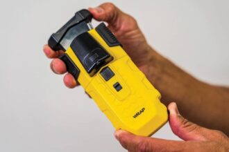 Alcaldes piden a Contraloría aval para uso de BolaWrap en municipios