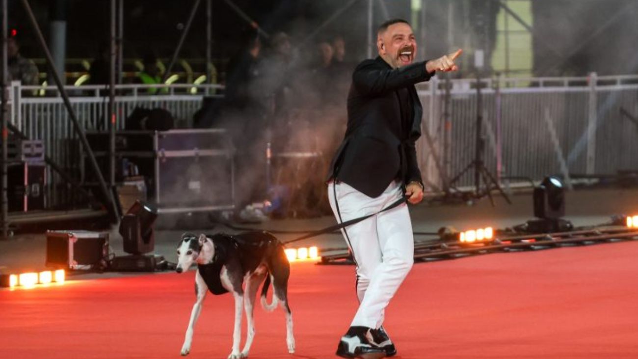 Gala del Festival de Viña 2025: Noche Estelar con Celebridades Destacadas Gala del Festival de Viña 2025: Noche Estelar con Celebridades Destacadas