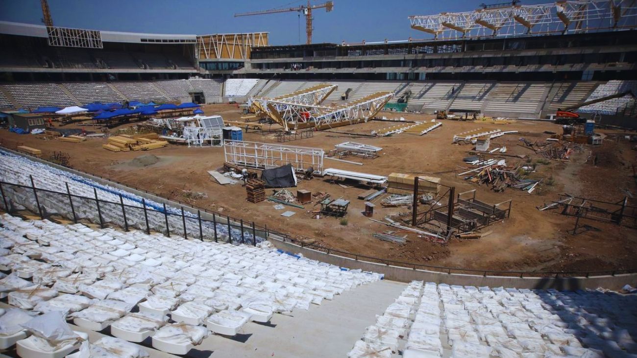 Dirección del Trabajo suspende remodelación en estadio de Universidad Católica Dirección del Trabajo suspende remodelación en estadio de Universidad Católica