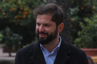 Presidente Gabriel Boric promulga ley para modernizar escalafón policial en Chile