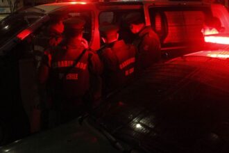 Persecución y detención en toque de queda: Carabineros captura a dos hombres