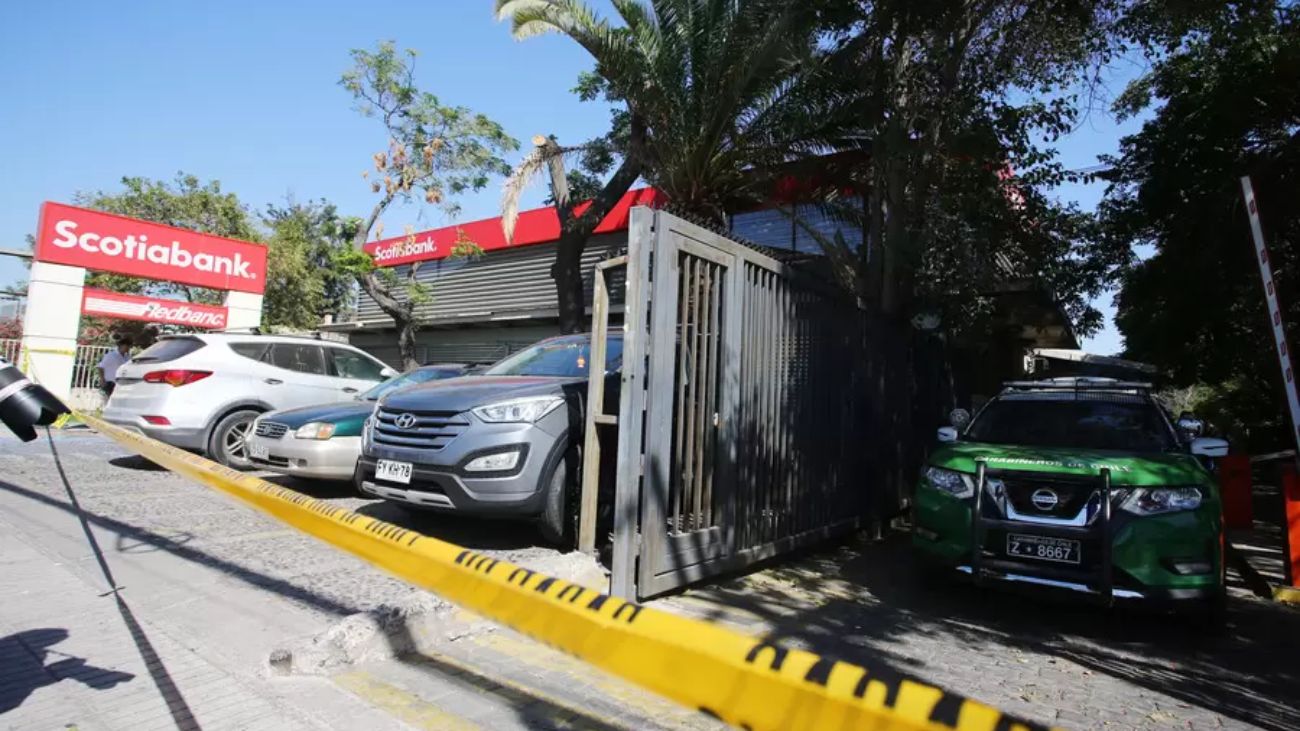 Millonario robo en sucursal de Scotiabank aprovechando corte de luz Millonario robo en sucursal de Scotiabank aprovechando corte de luz