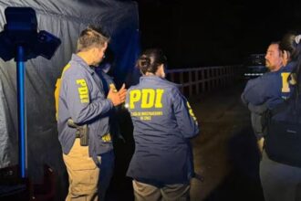 Macabro hallazgo: hallan cuerpo de mujer atada y tapada bajo un puente