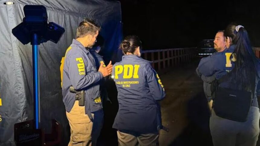 Macabro hallazgo: hallan cuerpo de mujer atada y tapada bajo un puente