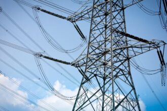 Transmisoras de Chile reconocen responsabilidad parcial en megacorte de luz