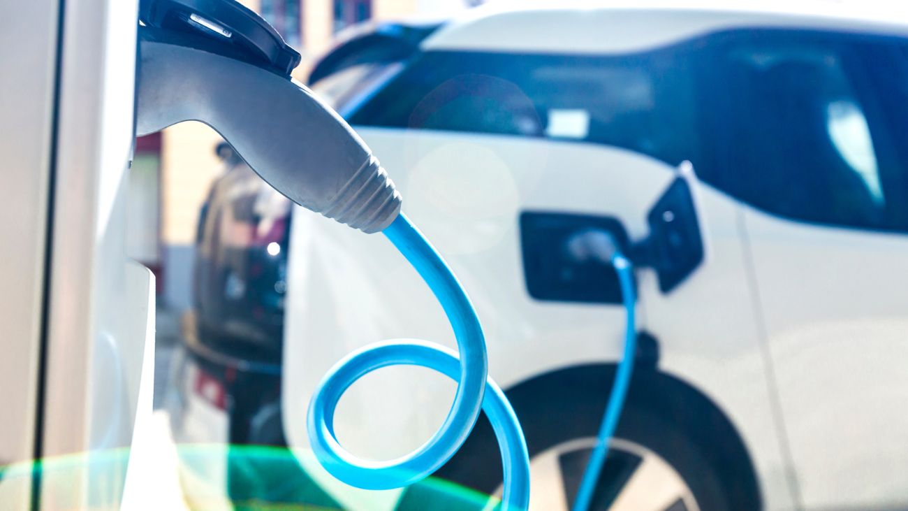 Los desafíos de la industria automotriz en su transición hacia la movilidad eléctrica