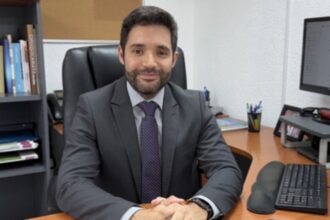 Tomás Ballesteros Cohen asume dirección del SEA en Antofagasta
