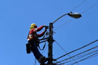 Enel restablece suministro eléctrico tras corte en Región Metropolitana