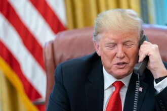 Preocupación por aranceles de Trump golpea precio del oro: ¿caída a 2% semanal?