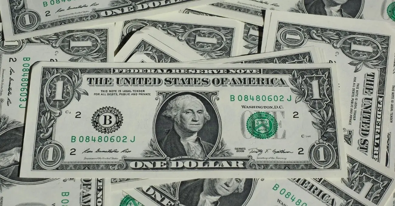 Subió el dólar informal a ARS$30 con aumento en los tipos de cambio Subió el dólar informal a ARS$30 con aumento en los tipos de cambio