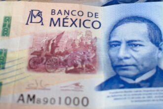 Peso mexicano lidera ganancias en las divisas principales: reporta un 0.32%