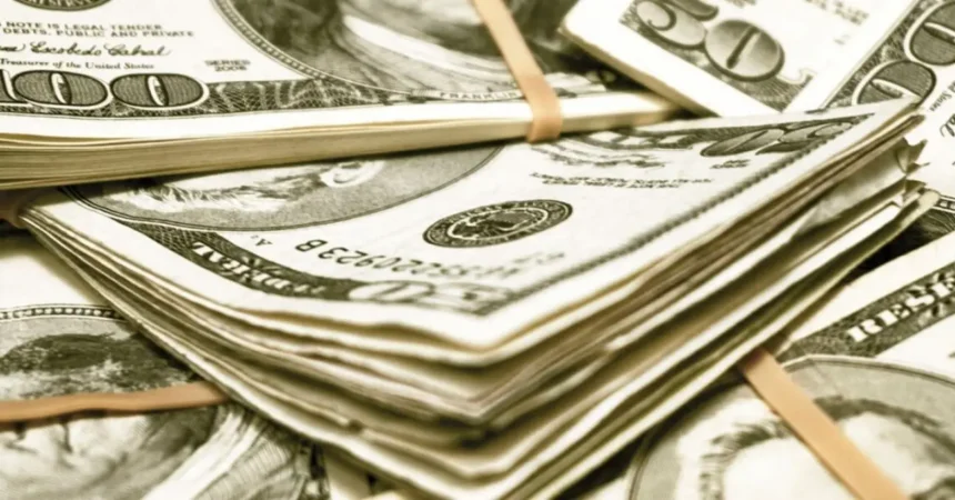 Dólar cae en mercado peruano alcanzando PEN$3,632 tras cambios comerciales