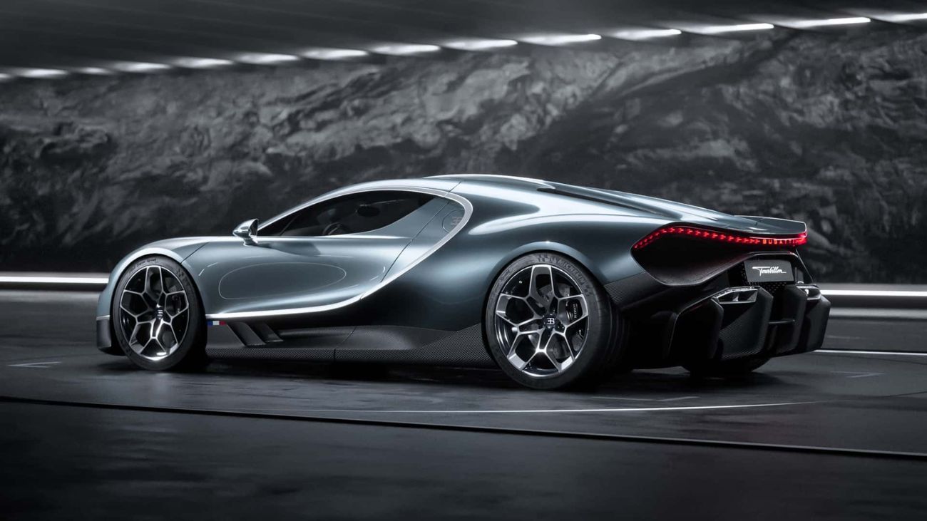 Bugatti Tourbillon: Lujo y exclusividad en un superdeportivo híbrido de 3,8 millones Bugatti Tourbillon: Lujo y exclusividad en un superdeportivo híbrido de 3,8 millones