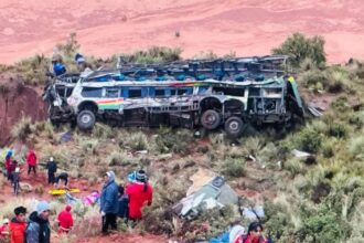Tragedia mortal en Bolivia: 25 fallecidos tras desbarrancamiento en Potosí