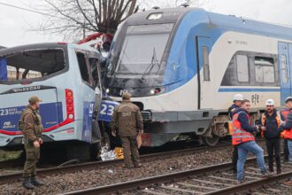 Chofer del bus acusado por colisión con Biotrén: Fiscalía pide 25 años