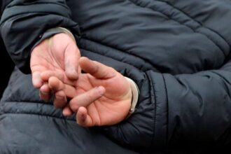 Detienen a hombres condenados por tráfico de droga en Temuco