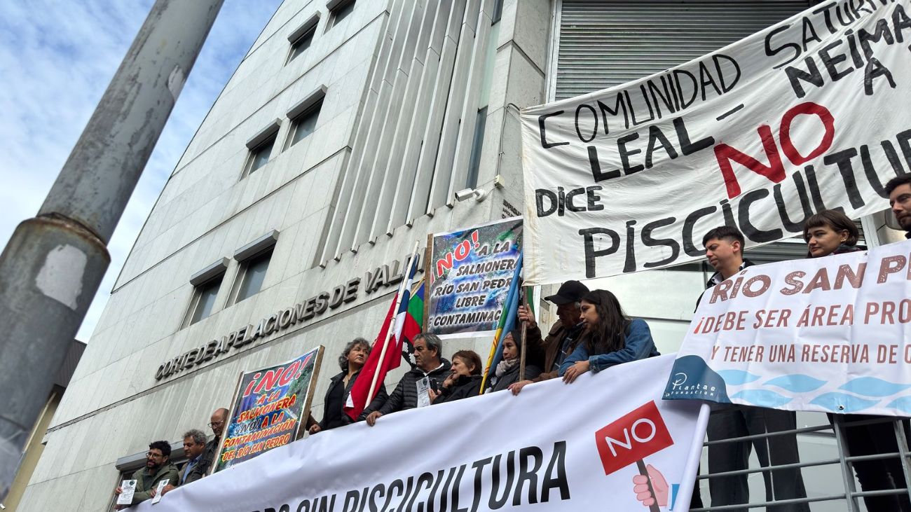 Comunidades mapuche presentan recurso legal para detener piscicultura en río San Pedro Comunidades mapuche presentan recurso legal para detener piscicultura en río San Pedro