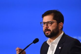 Boric lidera actualización del Registro Social para acceder a beneficios estatales