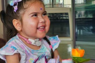 Increíble recuperación de Alondra tras terapia en Hospital de Puerto Montt